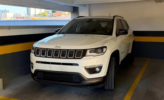 JEEP COMPASS 2.0 16V FLEX LONGITUDE AUTOMÁTICO